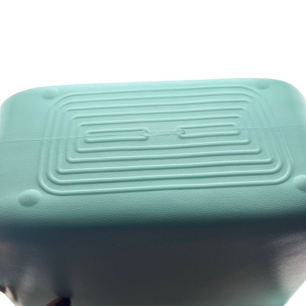 JEN & CO. VERSA TOTE Mint Green Vinyl Waterproof - Picture 3 of 8